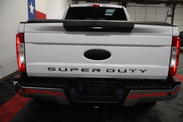 Used 2017 Ford F250 XLT w/ XLT Premium Package AWD/4WD image 25