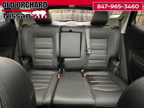 Used 2022 GMC Terrain Denali w/ Denali Premium Package image 17
