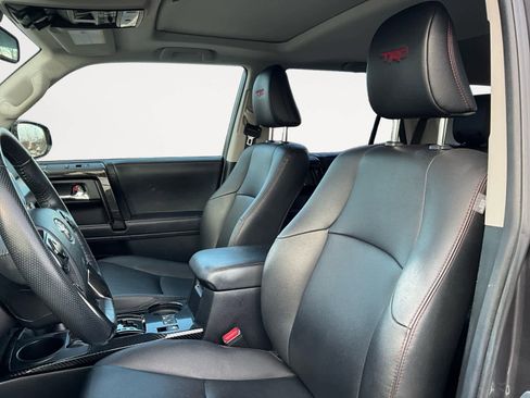 Used 2023 Toyota 4Runner TRD Off-Road Premium image 9