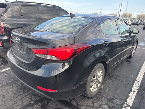 Used 2016 Hyundai Elantra SE w/ Option Group 02 image 3