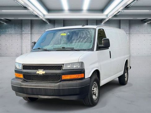 Used 2018 Chevrolet Express 2500 w/ Driver Convenience Package image 1