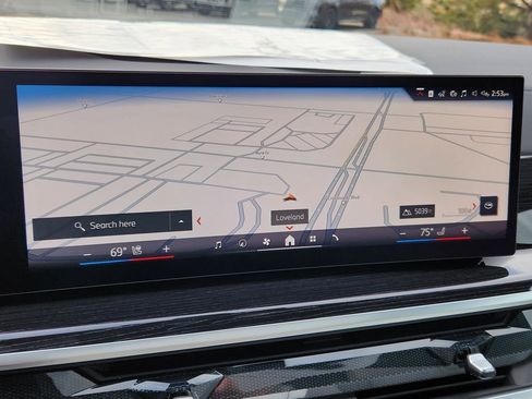 New 2026 BMW X5 xDrive50e w/ M Sport Package image 13