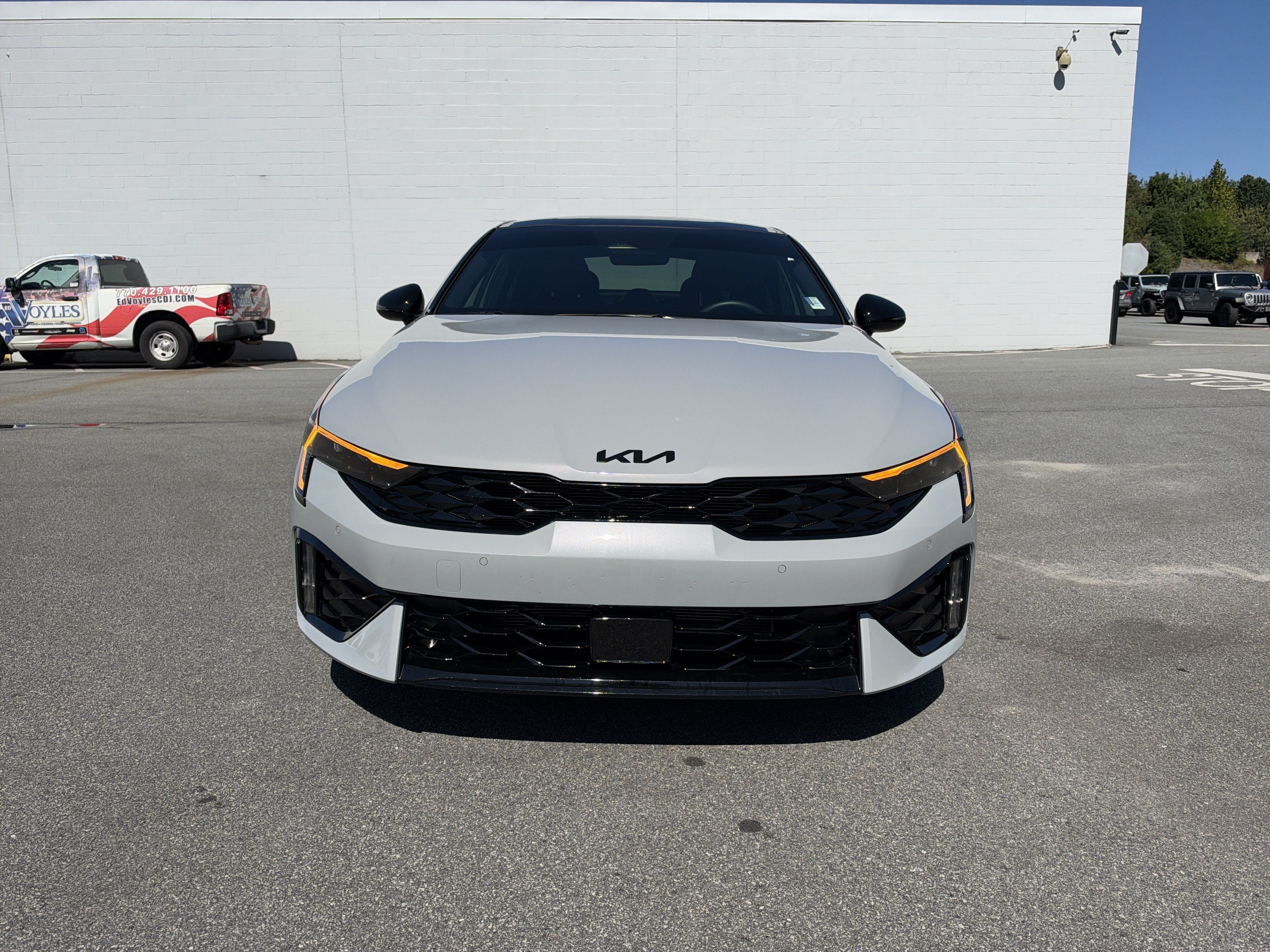 Used 2025 Kia K5 GT-Line w/ GT-Line Premium Package FWD image 2