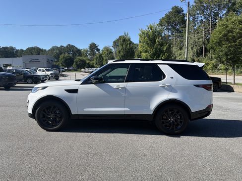Used 2020 Land Rover Discovery Landmark AWD/4WD image 4