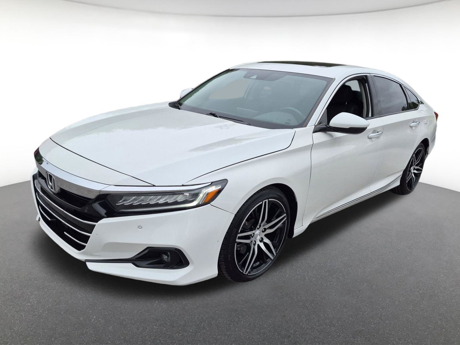 Used 2021 Honda Accord Touring image 1