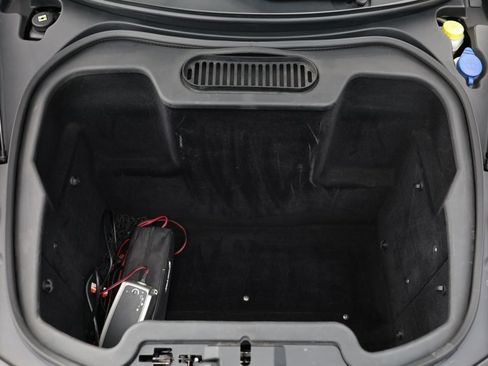 Used 2013 McLaren MP4-12C Spider image 11