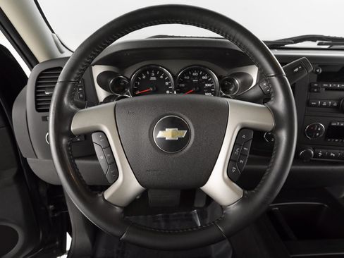 Used 2009 Chevrolet Silverado 1500 LT image 14