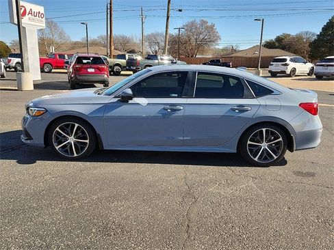 Used 2024 Honda Civic Touring image 2