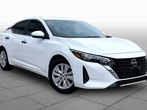 Certified 2025 Nissan Sentra S FWD image 3