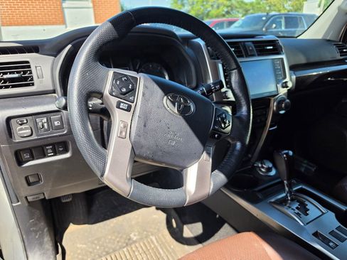Used 2023 Toyota 4Runner Limited AWD/4WD image 4