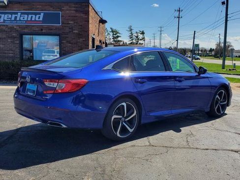 Used 2022 Honda Accord Sport image 4