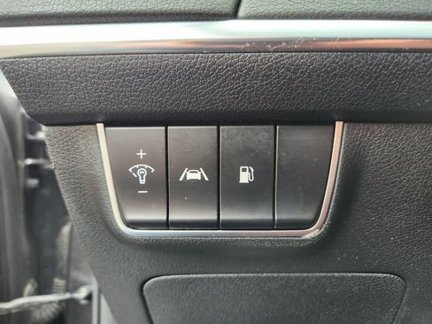 Used 2022 Kia Stinger GT1 w/ Red Interior Color Package RWD image 20