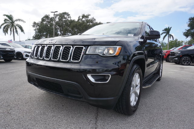 Used 2022 Jeep Grand Cherokee Laredo E RWD image 23