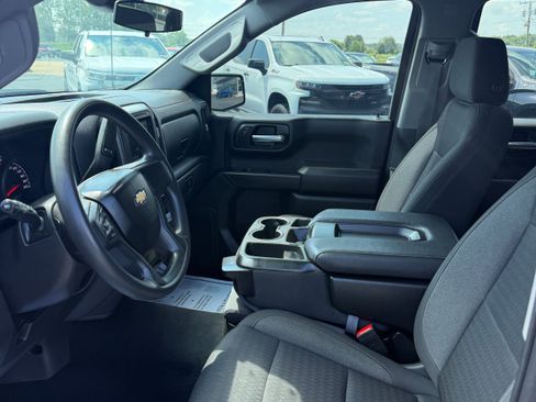 Used 2022 Chevrolet Silverado 1500 Custom AWD/4WD image 13