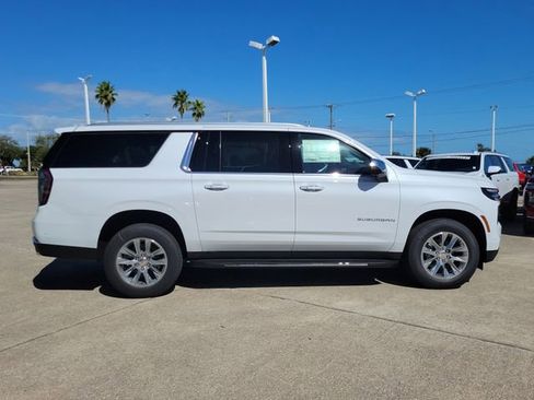 New 2026 Chevrolet Suburban Premier RWD image 6