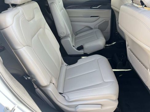 Certified 2024 Jeep Grand Cherokee L Limited image 22