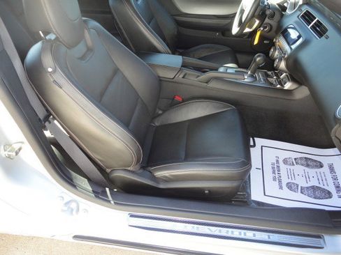 Used 2010 Chevrolet Camaro SS w/ RS Package image 17