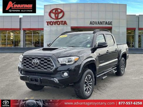 Used 2021 Toyota Tacoma TRD Sport w/ TRD Premium Sport Package image 4