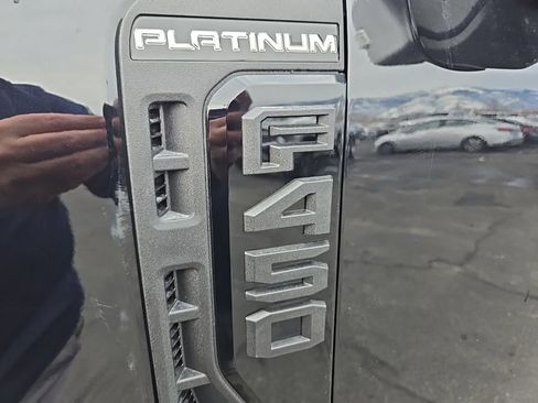 Used 2026 Ford F450 Platinum w/ FX4 Off-Road Package image 45