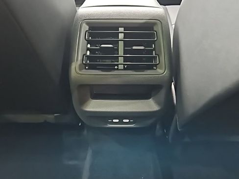 New 2026 Volkswagen Tiguan SE R-Line AWD/4WD image 17