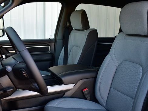 New 2025 RAM 1500 Big Horn AWD/4WD image 18