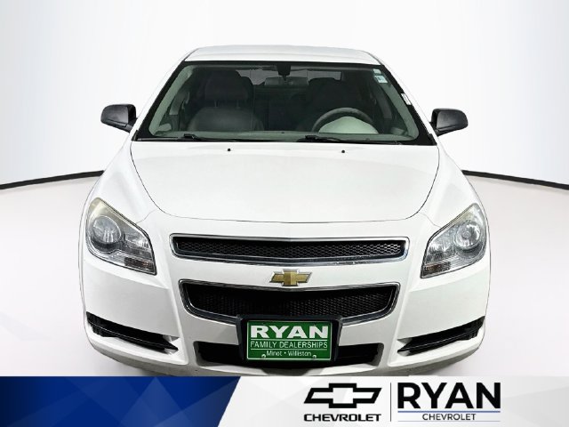 Used 2011 Chevrolet Malibu LS FWD image 2