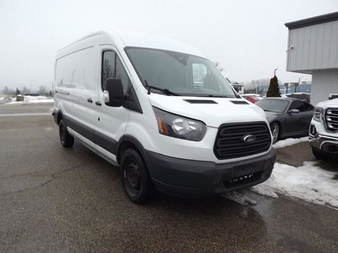 Used 2018 Ford Transit 250 148 Medium Roof RWD image 7