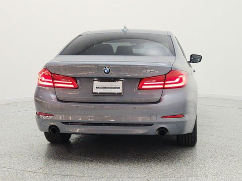 Used 2019 BMW 530e w/ Convenience Package RWD image 6