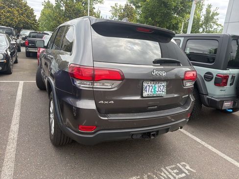 Used 2021 Jeep Grand Cherokee Laredo AWD/4WD image 6