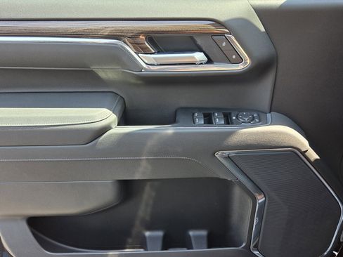 New 2026 Chevrolet Silverado 1500 LT w/ Z71 Off-Road Package image 11