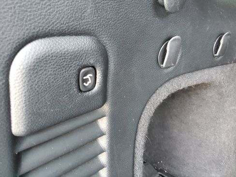 Used 2019 Jeep Grand Cherokee Altitude image 8