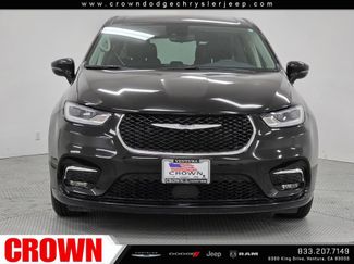 Used 2024 Chrysler Pacifica Limited FWD video 2