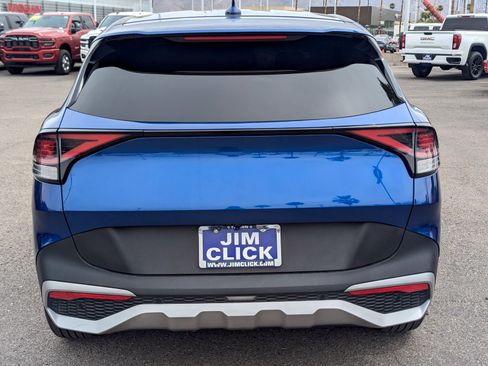 Used 2023 Kia Sportage EX FWD image 3