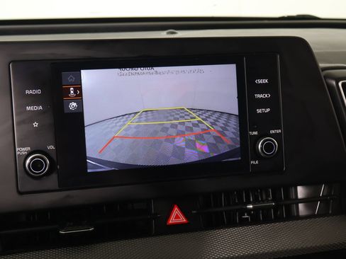 Used 2023 Kia Sportage LX AWD/4WD image 6