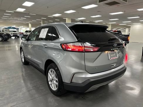 Used 2024 Ford Edge SEL w/ Convenience Package AWD/4WD image 5