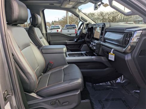 New 2025 Ford F250 Lariat w/ Lariat Ultimate Package image 39