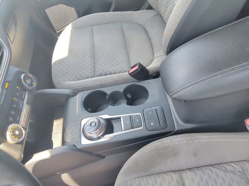 Used 2020 Ford Escape SE FWD image 26