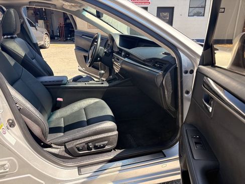 Used 2014 Lexus ES 350 FWD image 27
