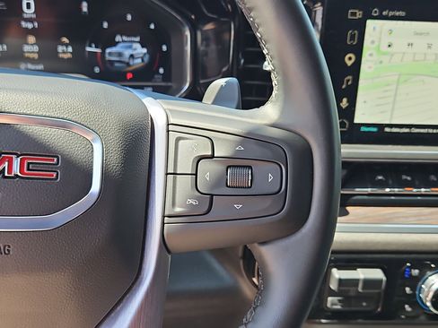 Used 2024 GMC Sierra 1500 SLT image 24