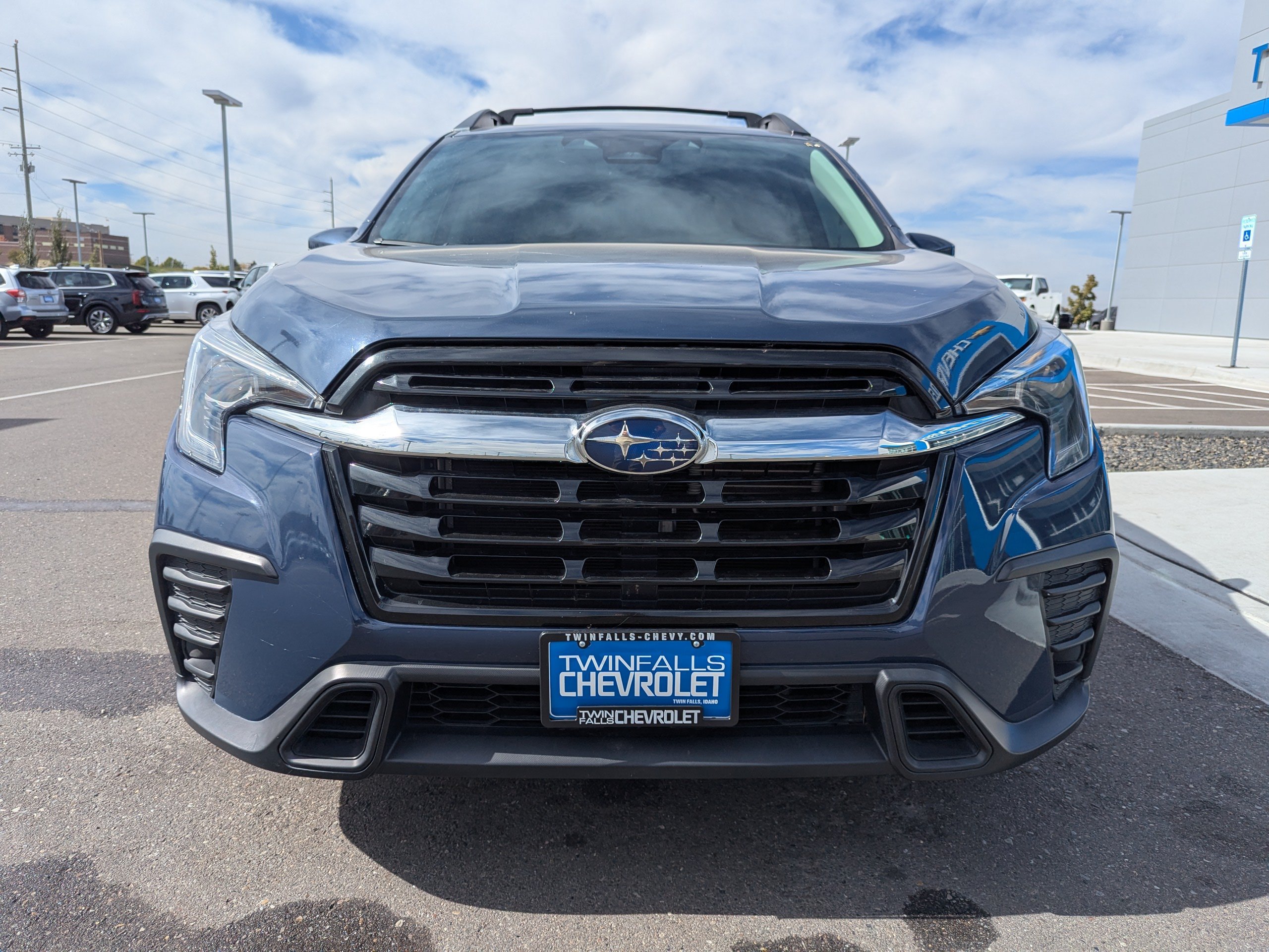 Used 2023 Subaru Ascent Premium w/ Convenience Package AWD/4WD image 4