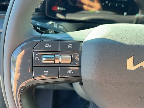 New 2026 Kia EV9 Wind image 19