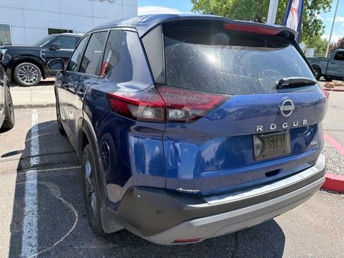 Used 2023 Nissan Rogue S AWD/4WD image 14