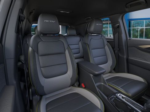 New 2026 Chevrolet TrailBlazer ACTIV AWD/4WD image 16