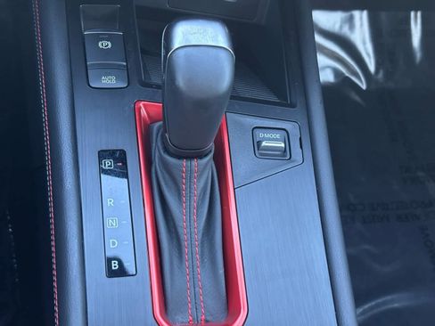 Used 2025 Nissan Kicks SR w/ SR Premium Package image 29