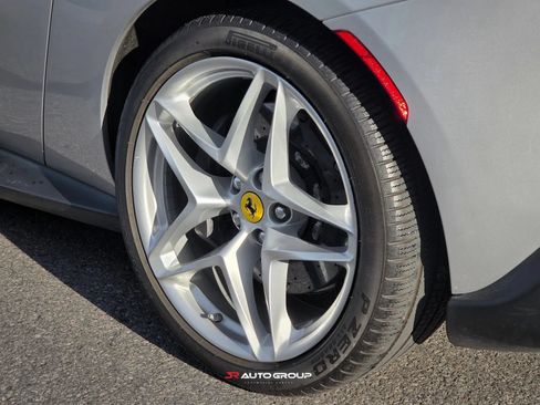 Used 2021 Ferrari Roma RWD image 9