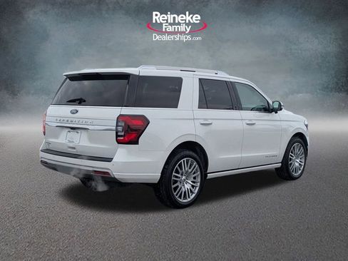 Used 2023 Ford Expedition Platinum image 5