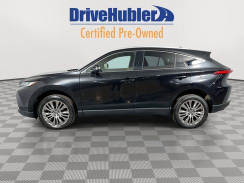 Used 2021 Toyota Venza XLE w/ Softex Package image 5
