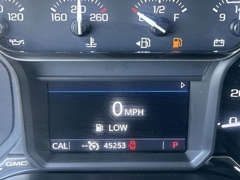 Used 2021 GMC Sierra 1500 Elevation image 12