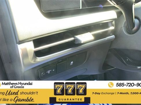 Certified 2025 Hyundai Tucson SE image 11