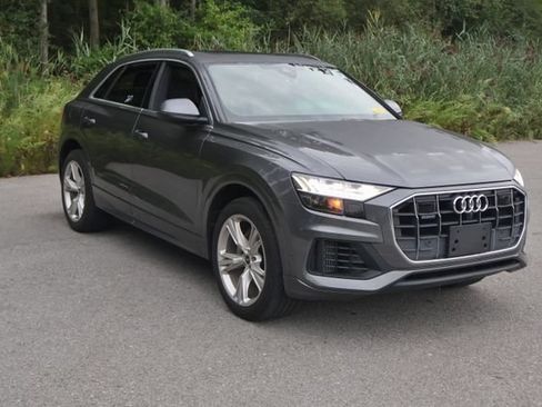 Used 2021 Audi Q8 Premium Plus AWD/4WD image 9